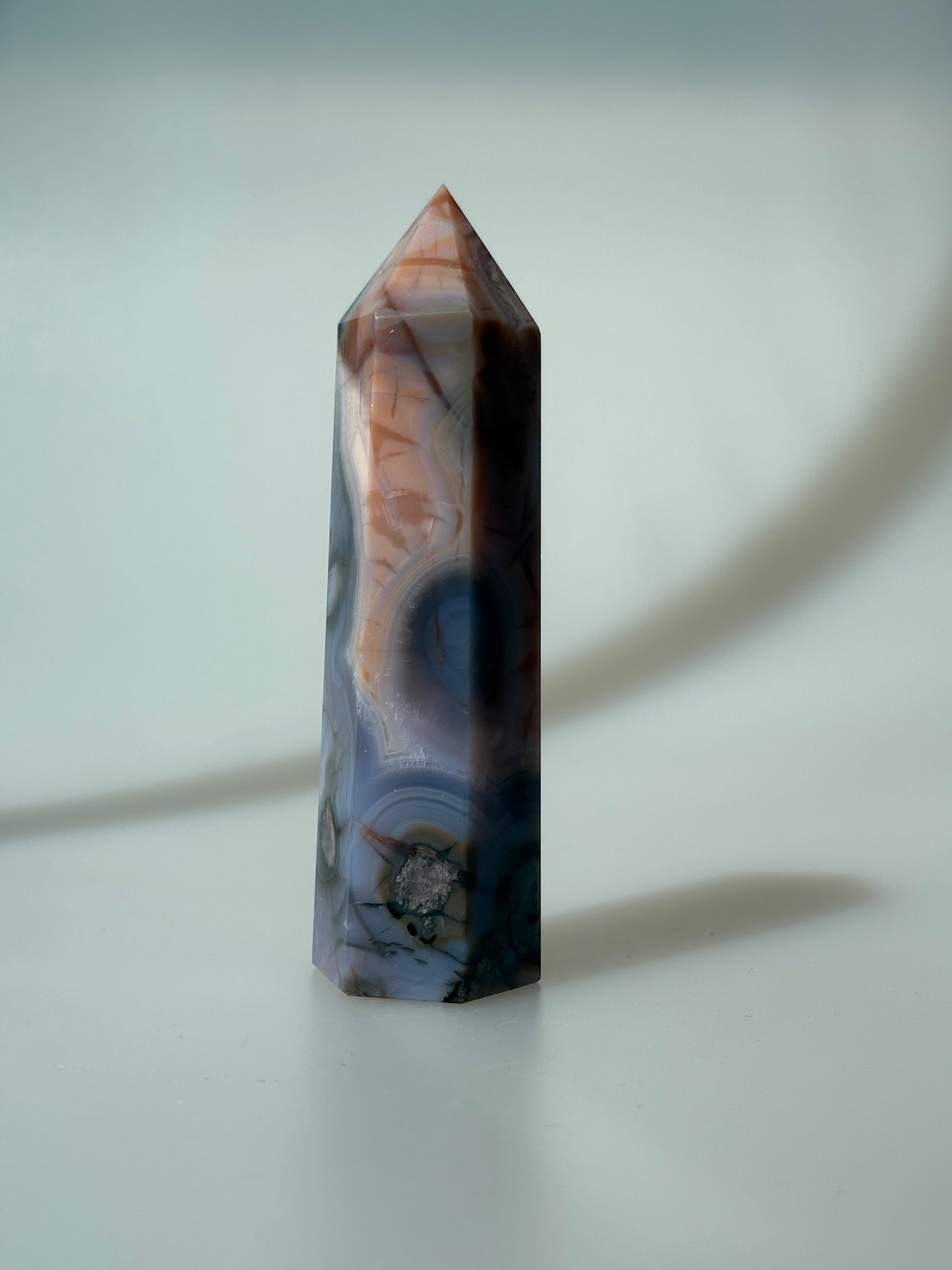 Blauer Blumenachat Turm