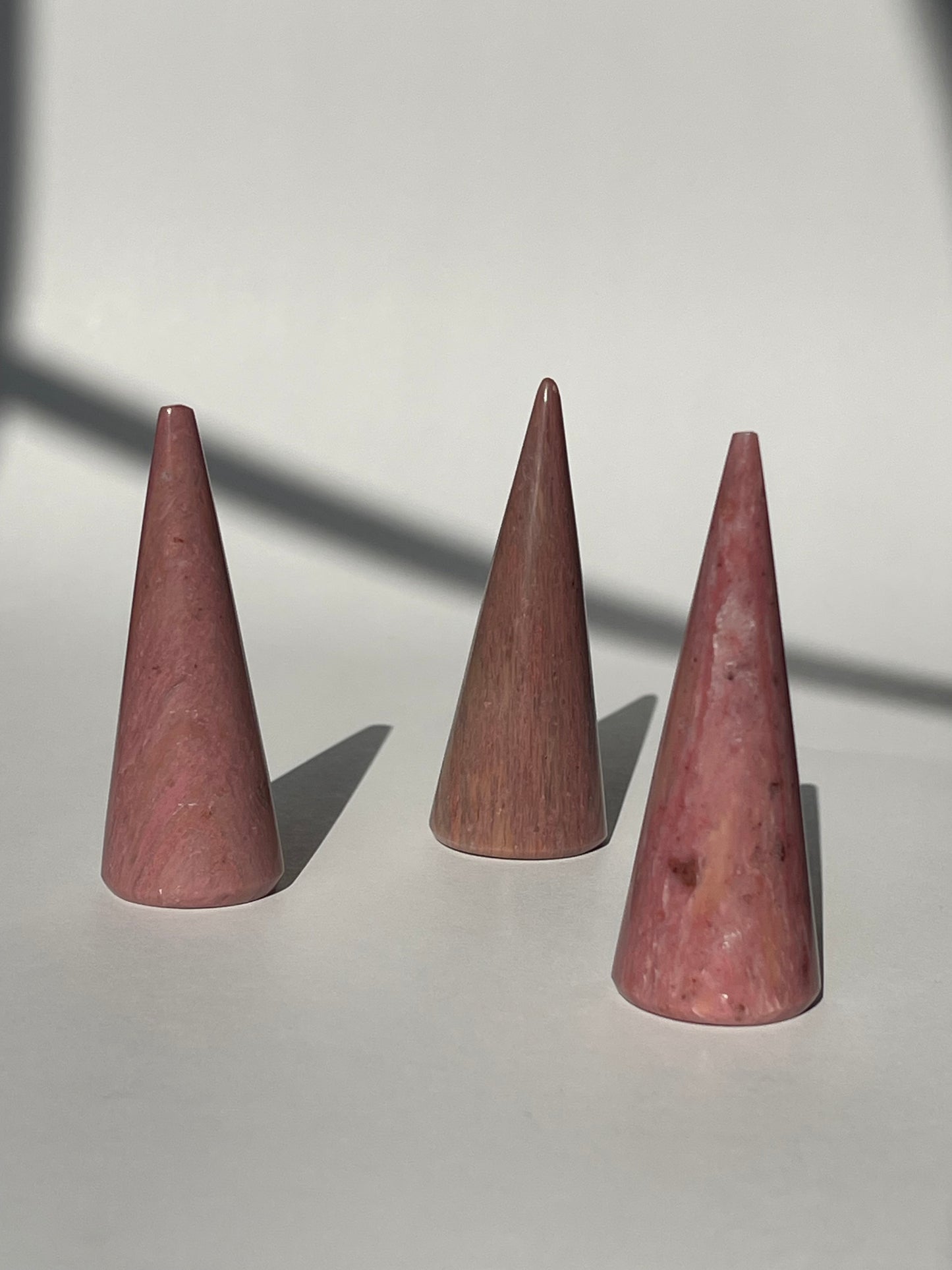 Pink Petrifywood Ringhalter