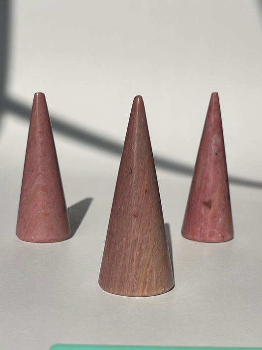 Pink Petrifywood Ringhalter