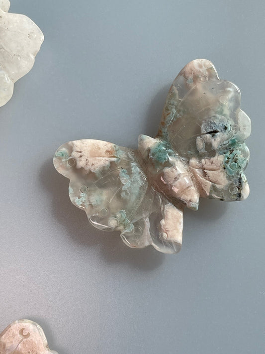 Blumenachat Schmetterling