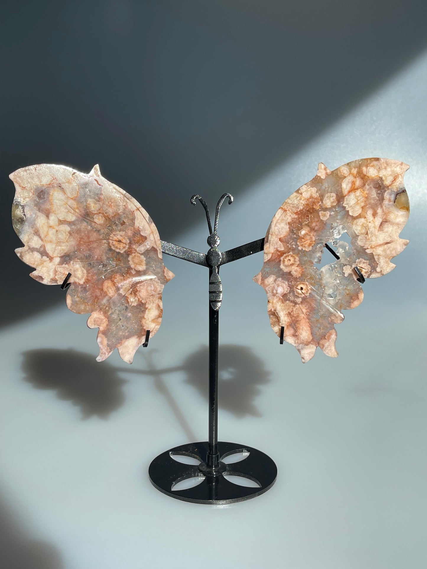 Pink Amethyst - Schmetterling auf Halterung