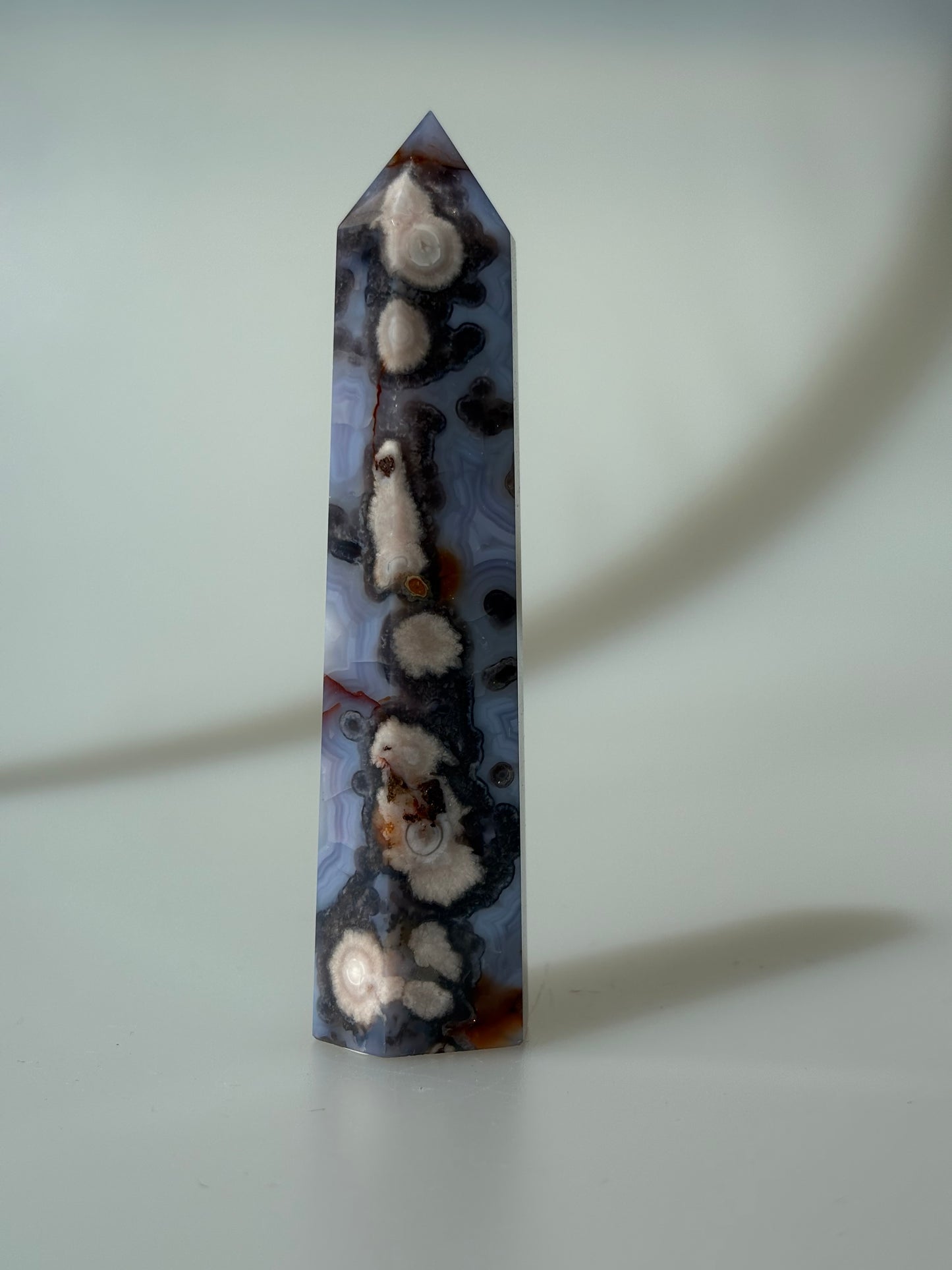 Blauer Blumenachat Turm