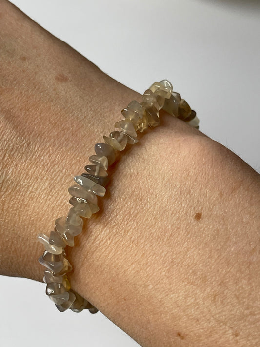Armband mit grauem Achatchip