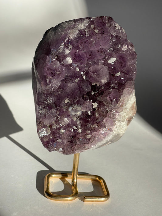Amethyst auf Ständer